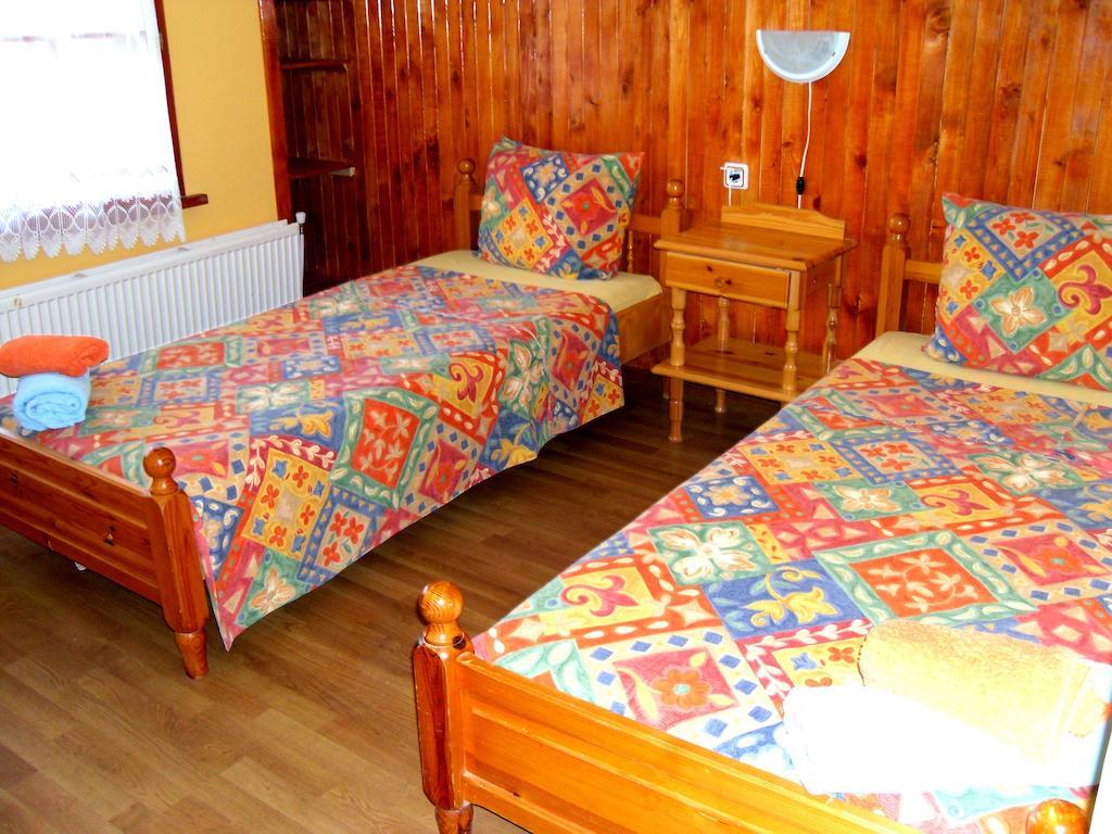 Veselata Guest House Dolna Banya Room photo