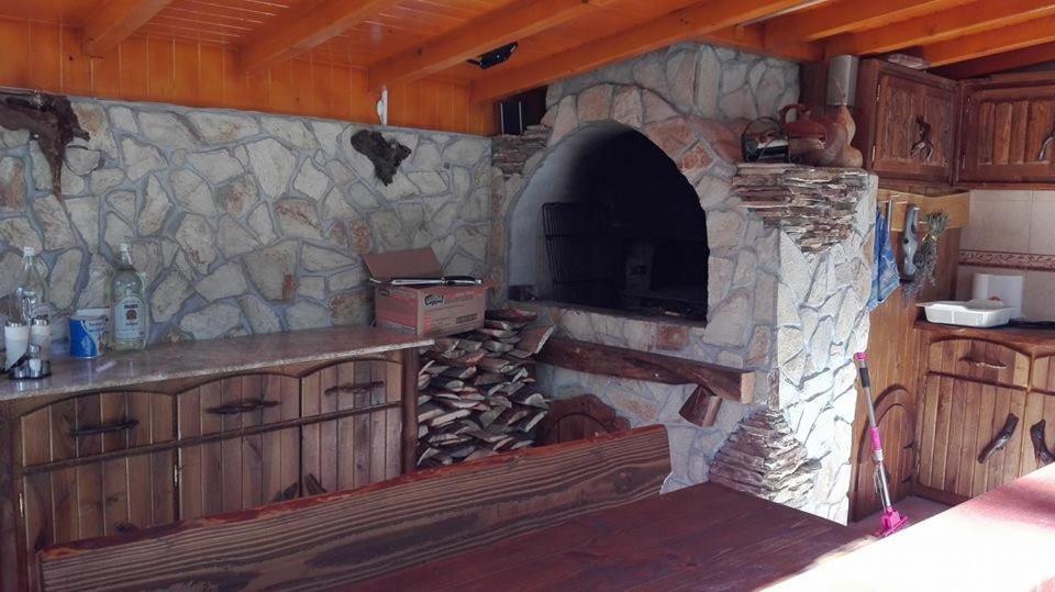 Veselata Guest House Dolna Banya Exterior photo